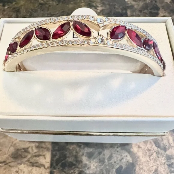 NIB Anne Klein Ruby Red and Gold Bracelet - Picture 7 of 9